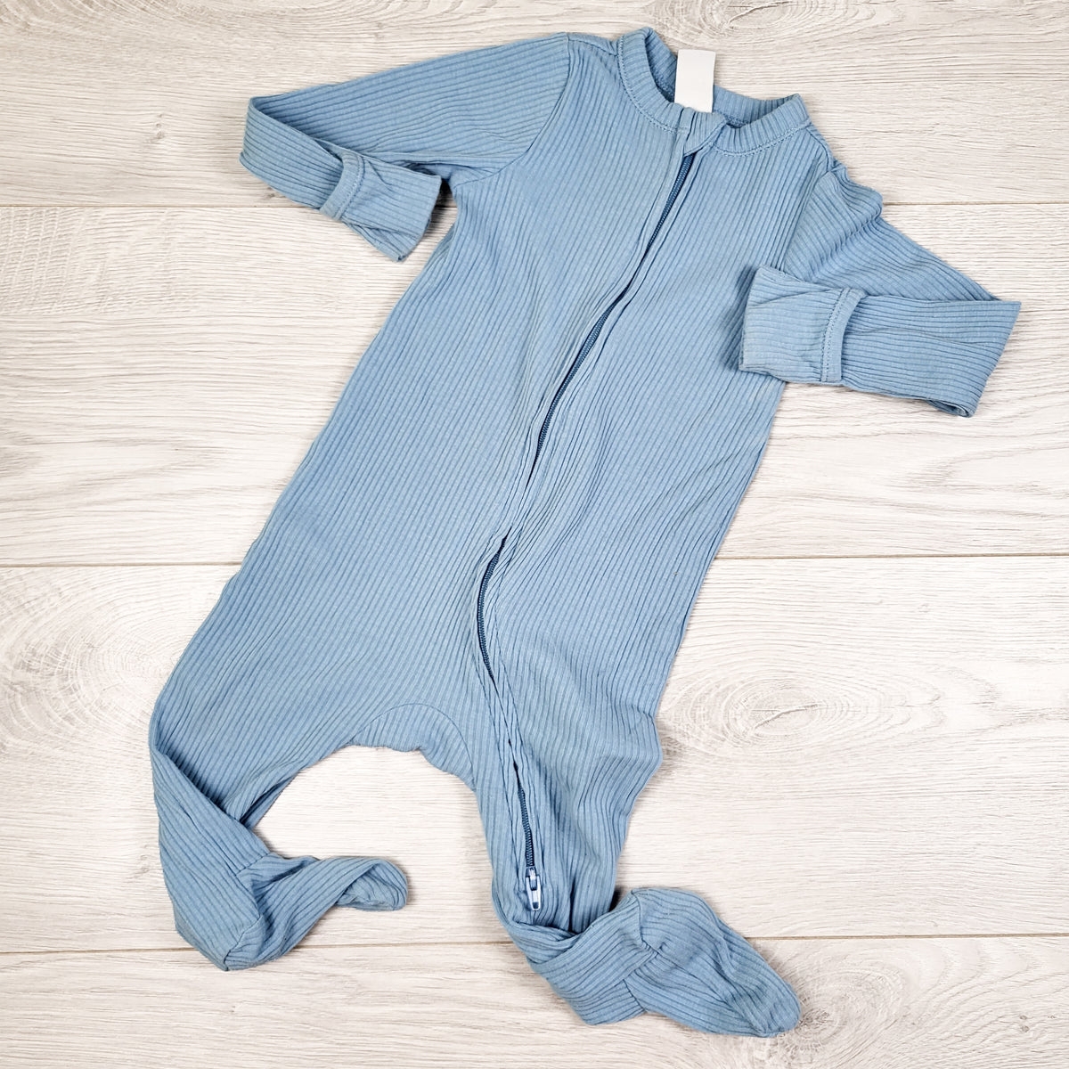 Old Navy blue ribbed zippered sleeper. size 6-9 months
