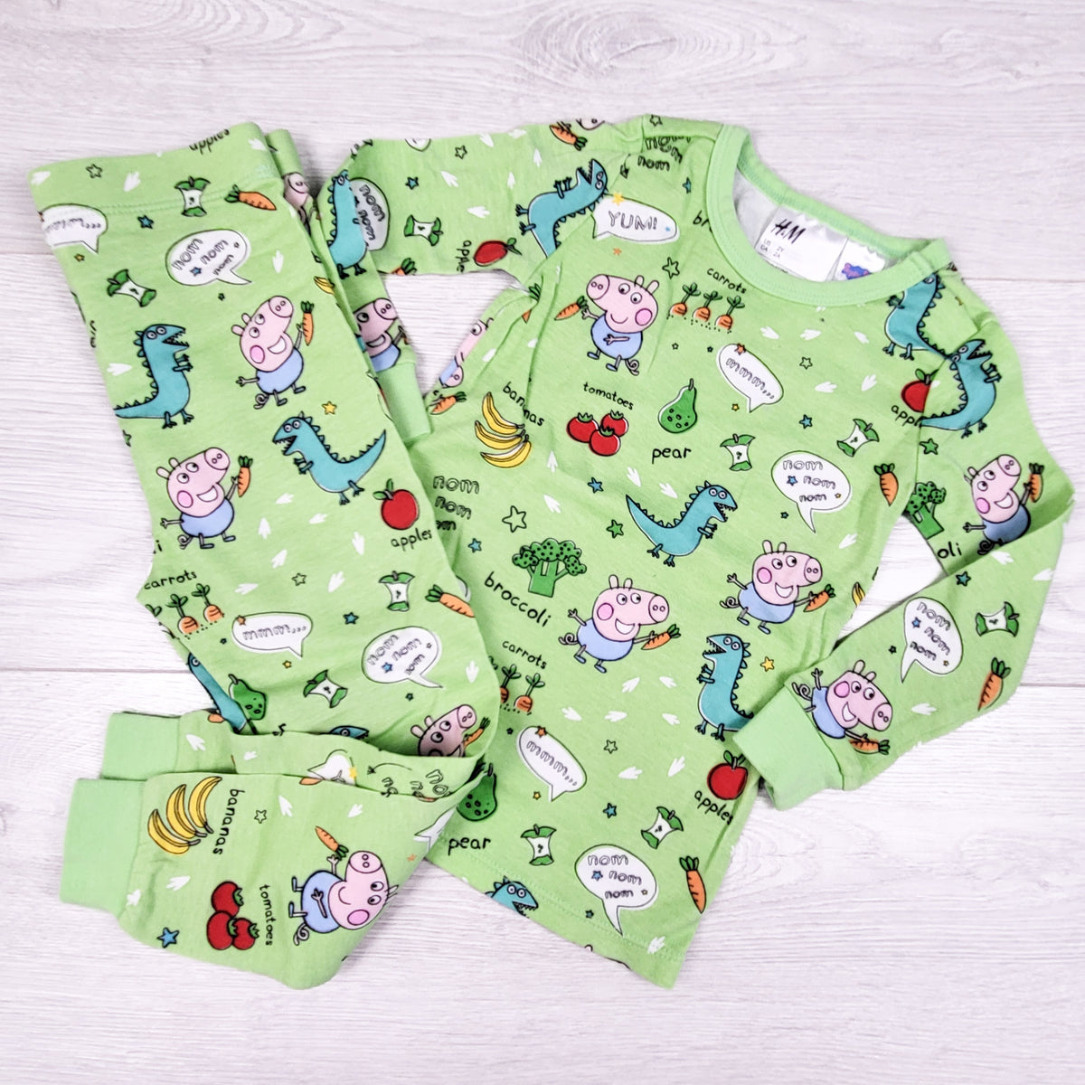 H and M green 2pc Peppa Pig PJs. Size 2T