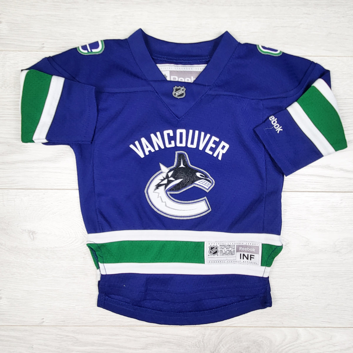 Reebok NHL Vancouver Canucks jersey shirt. Size 12-24 months