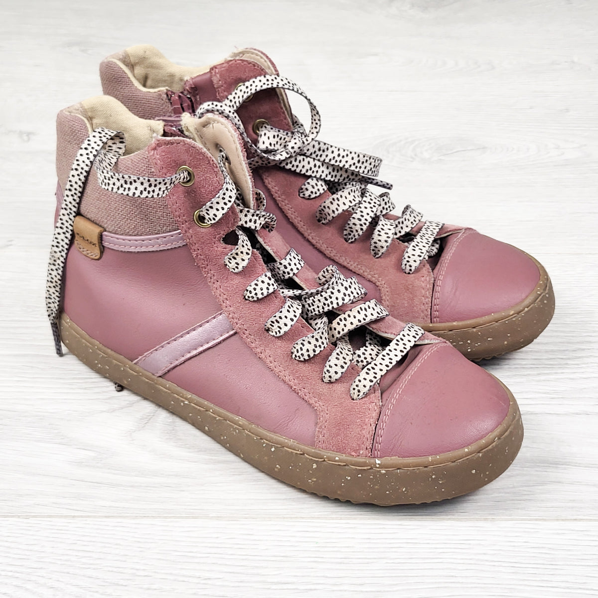 Geox pink Kalispera high-top shoes. Youth size 3.5