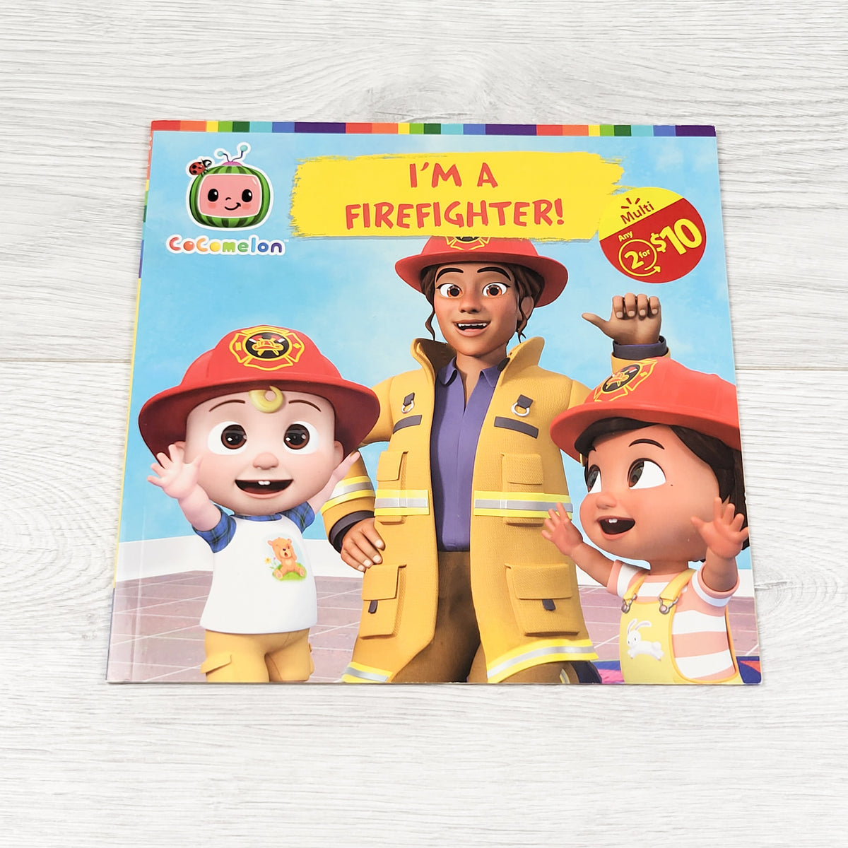 CoCoMelon: I'm a Firefighter. Soft cover book