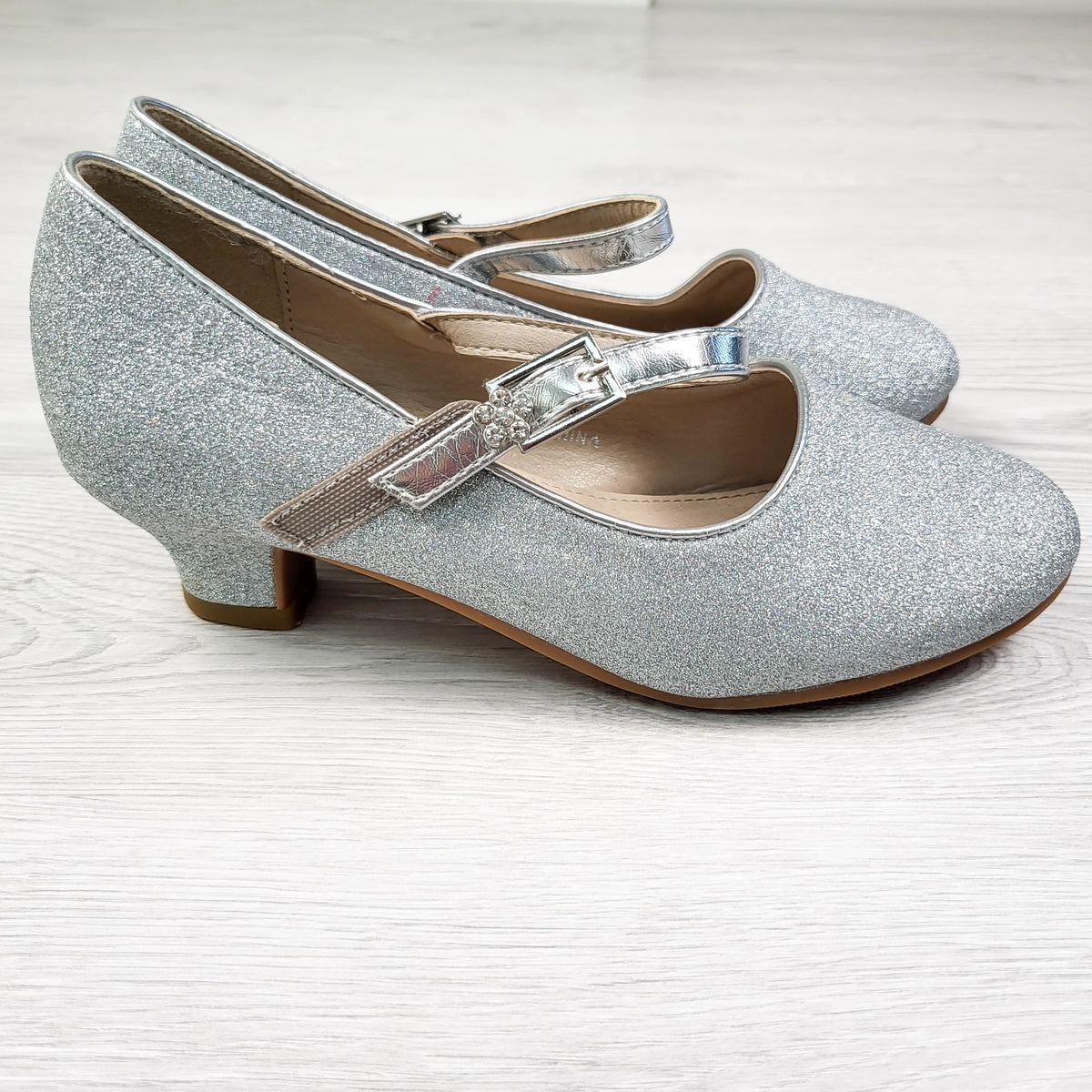 Gap silver glitter heels. Youth size 2.5 - 4. AS IS