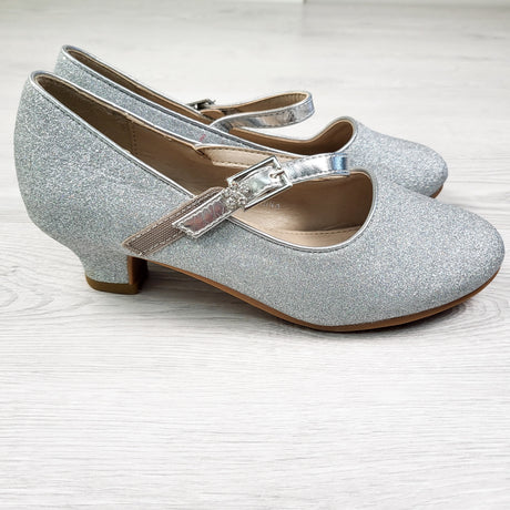 Gap silver glitter heels. Youth size 2.5 - 4. AS IS