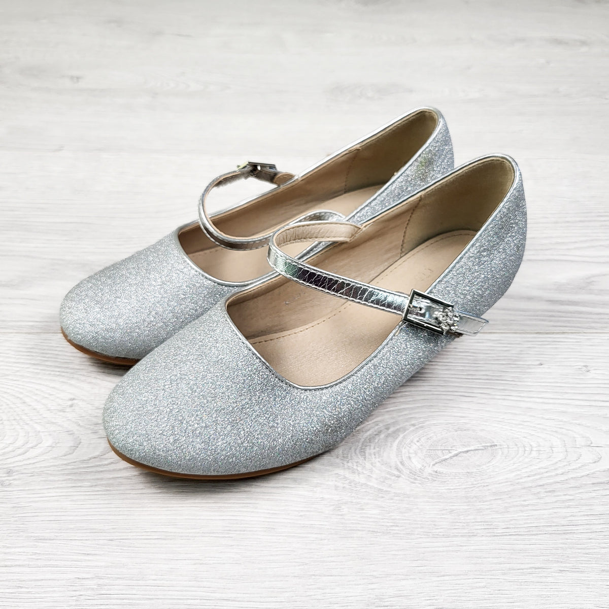 Gap silver glitter heels. Youth size 2.5 - 4. AS IS