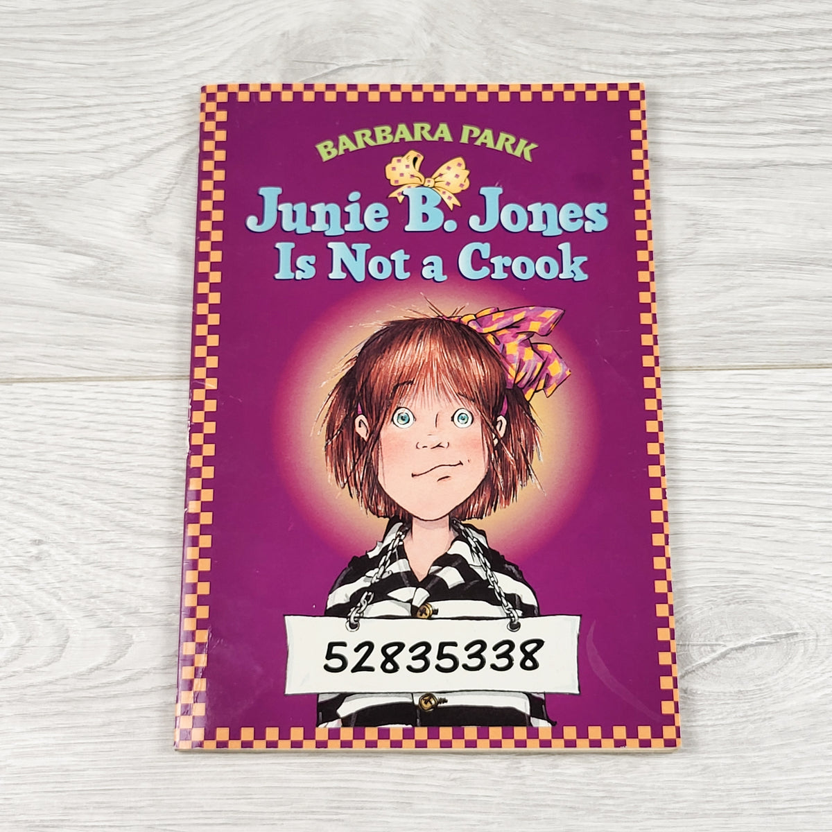 Junie. B Jones is Not a Crook. Soft cover chapter book
