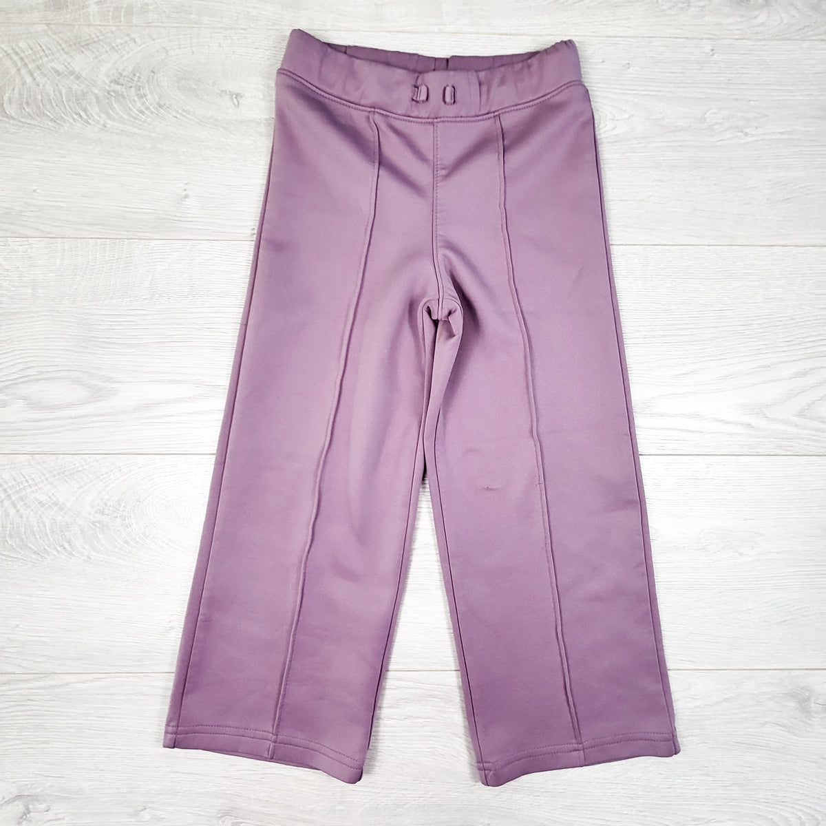 Oshkosh purple wide leg active pants. Size 5T
