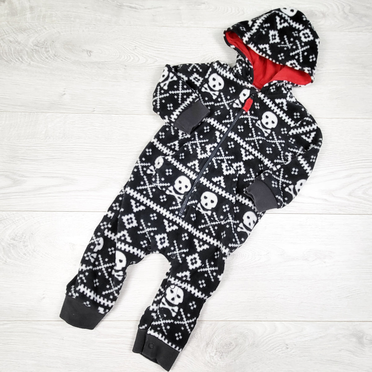 F and F charcoal skull print hooded fleece romper. Size 6-9 months