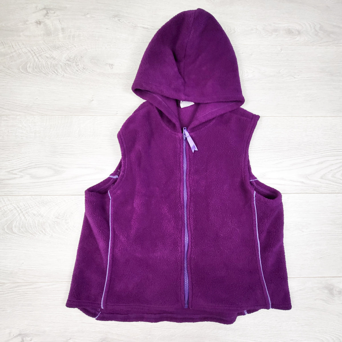 Wee Kisses Wear purple hooded fleece vest. Size XL - Made in Canada