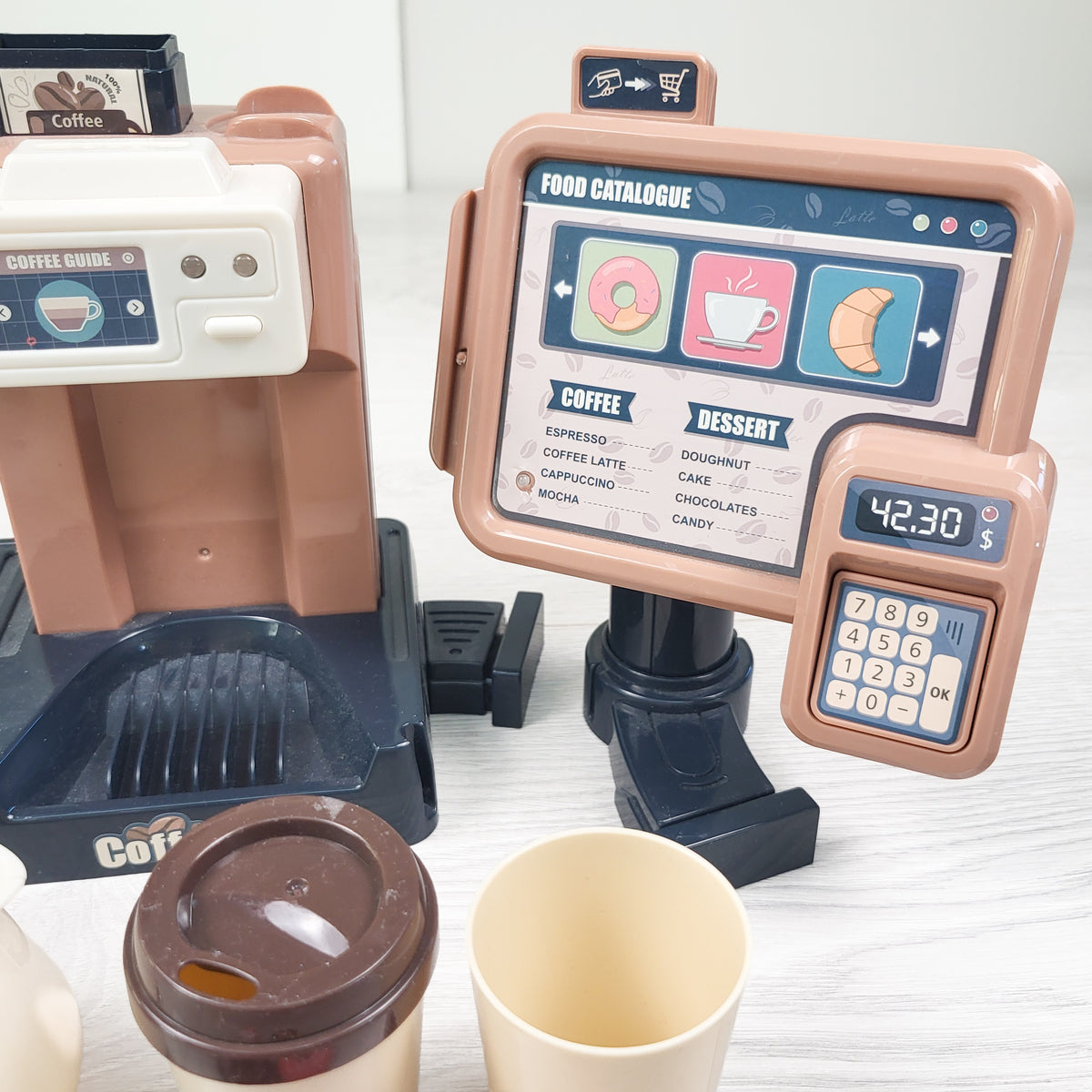 deAO Pretend Play 3-in-1 Coffee Shop Playset (sorry, no shipping)