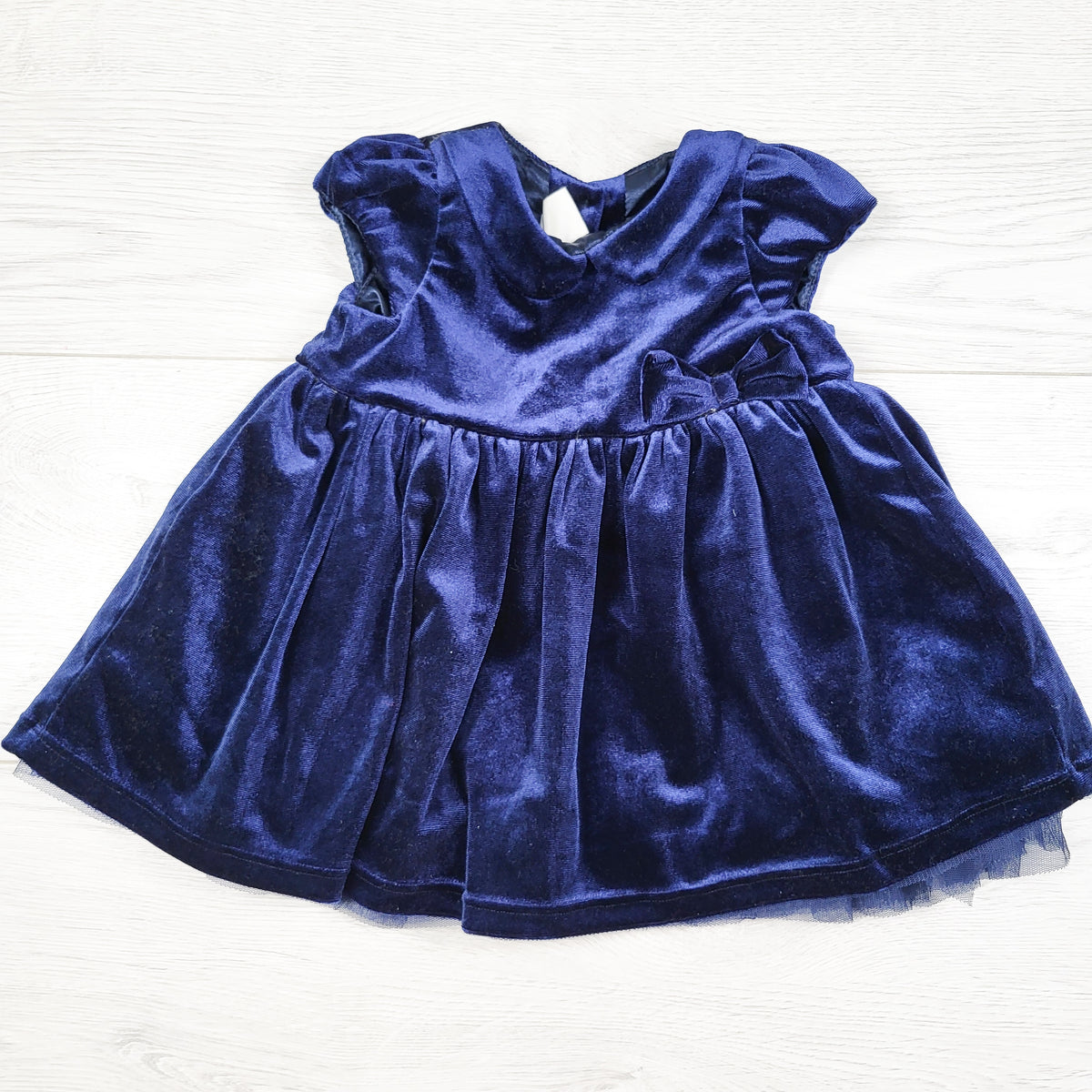H and M blue velvet special occasion dress. Size 4-6 months