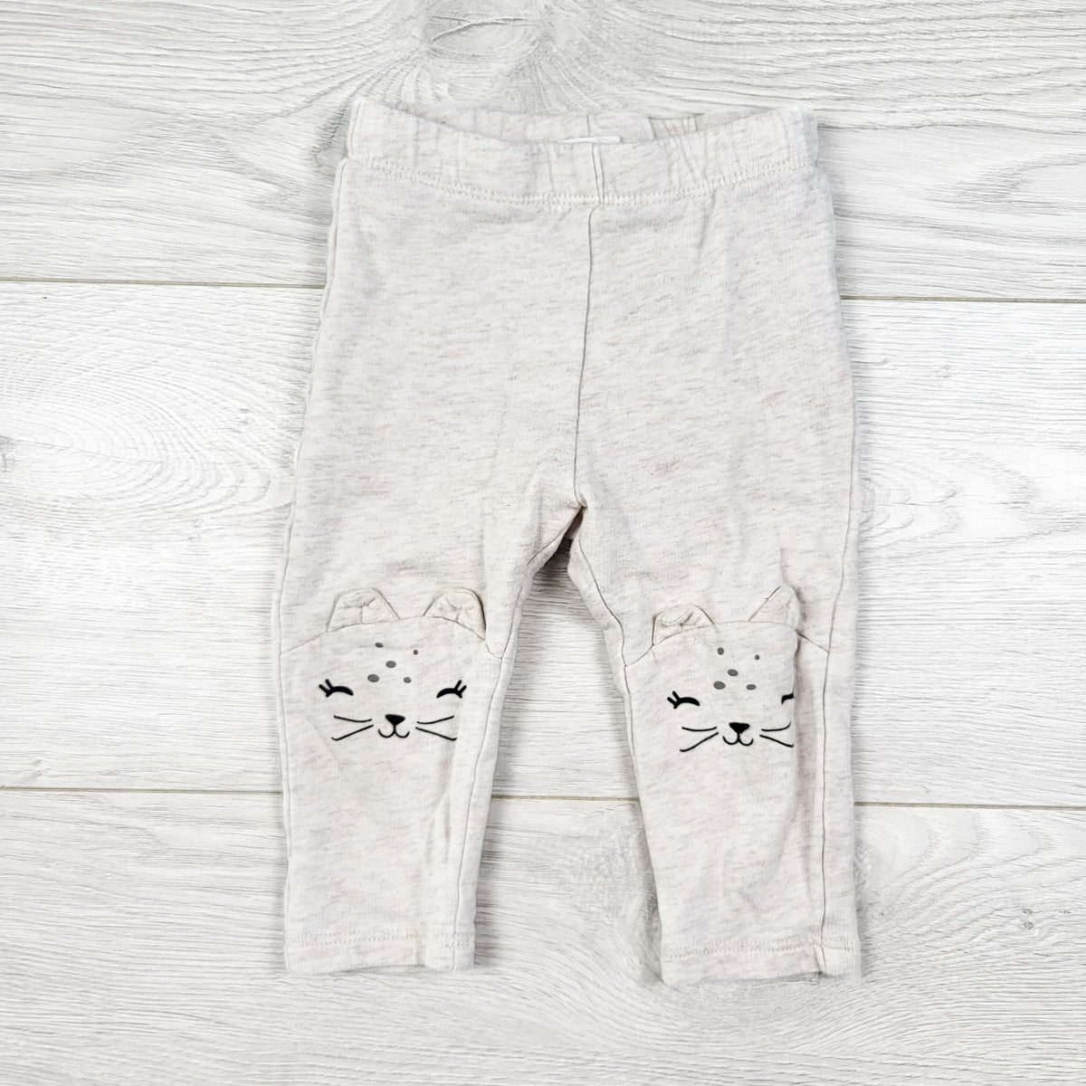 H and M beige leggings with cats. Size 4-6 months