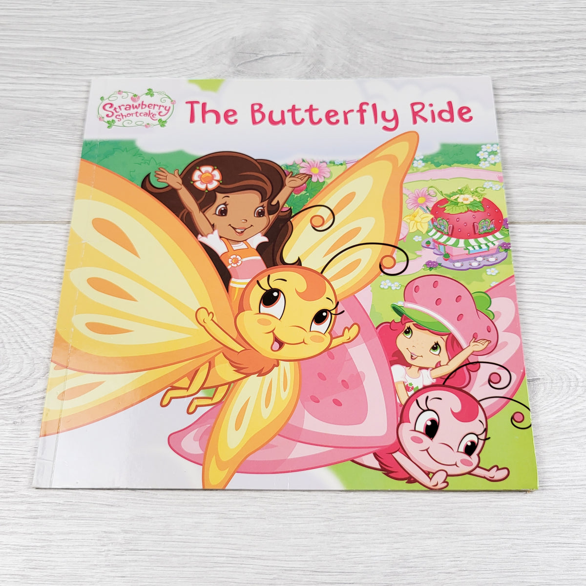 The Butterfly Ride. Soft cover Strawberry Shortcake book