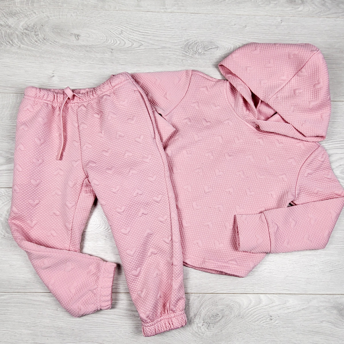 Andy and Evan pink quilted heart pattern 2pc hoodie set. Size 2T