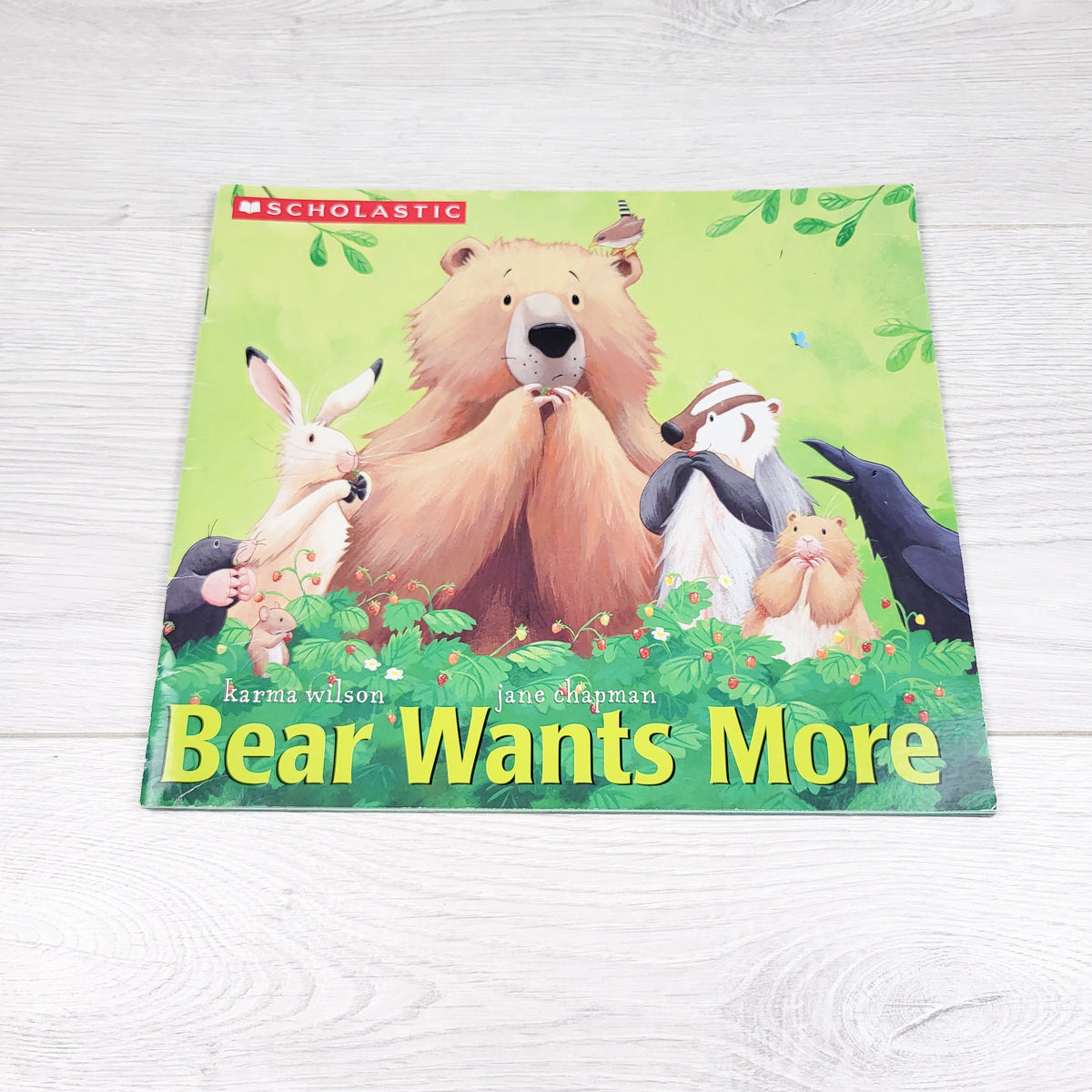 Bear Wants More. Soft covere book