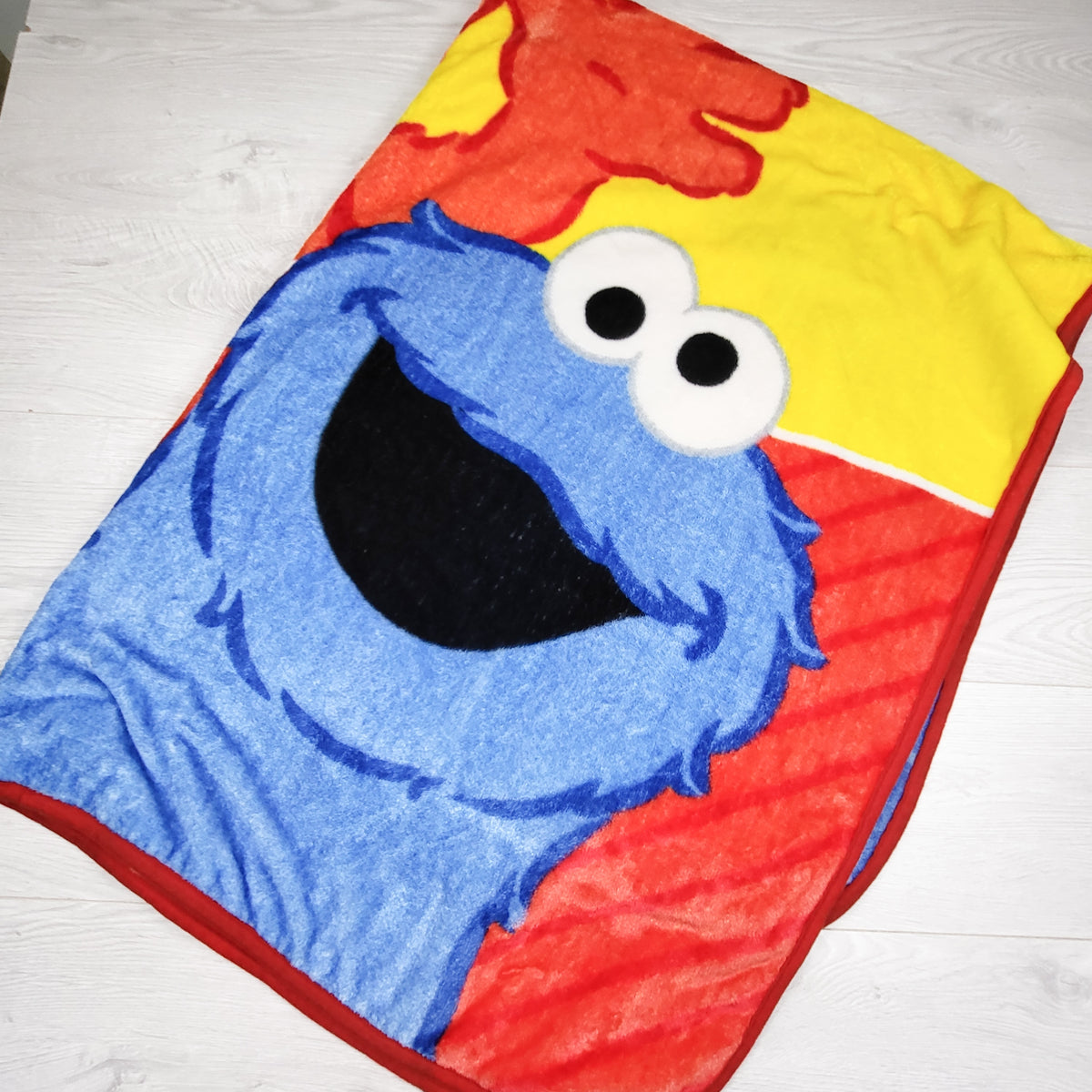 Micro plush Sesame Street throw blanket (has Big Bird, Elmo and Big Bird)