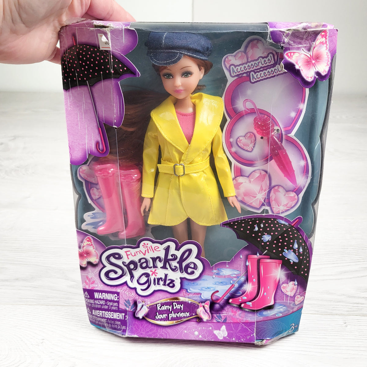 NEW - Funville Sparkle Girlz "Rainy Day" Fashion Doll - Box damaged
