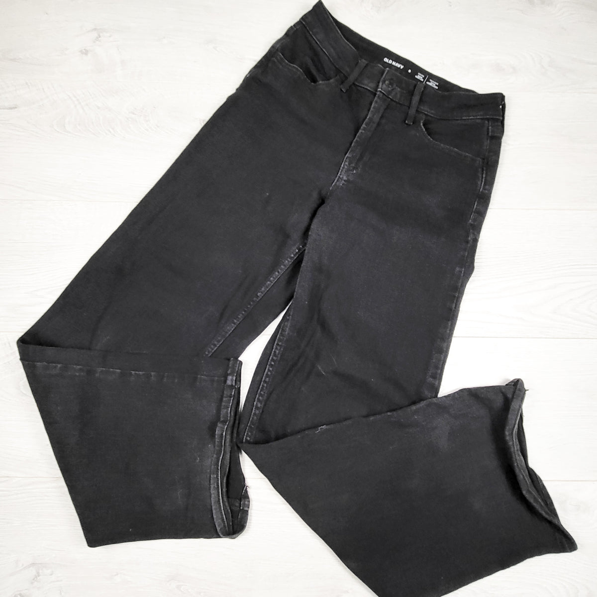 Old Navy black WOW high rise wide leg pants. ADULT size 0