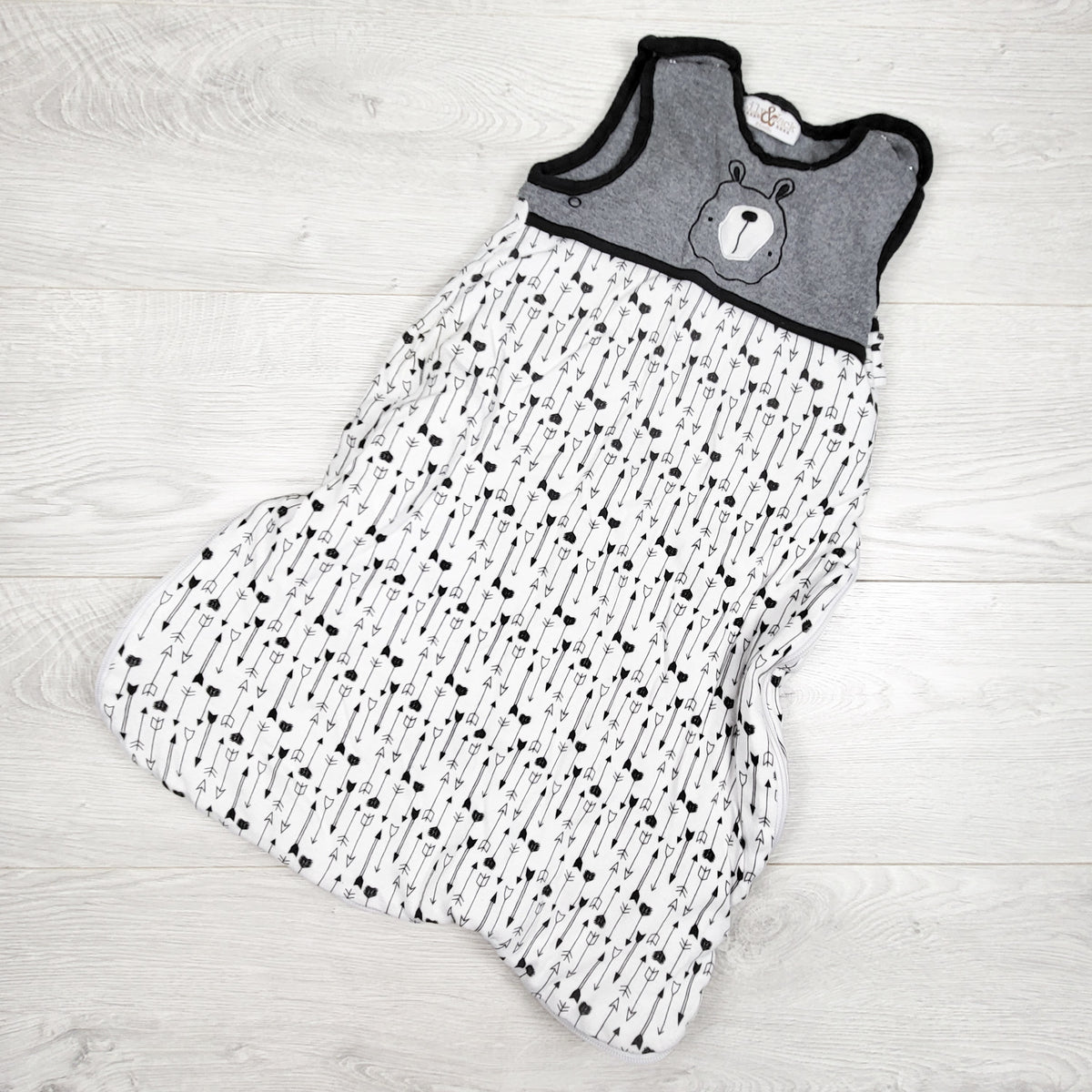 Lila & Jack Sleeveless Baby Sleep Sack. Size 0-6 months