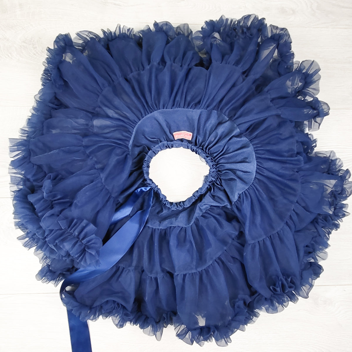 Tutu Couture navy ruffled pettiskirt. Size medium (3 to 5 Years)