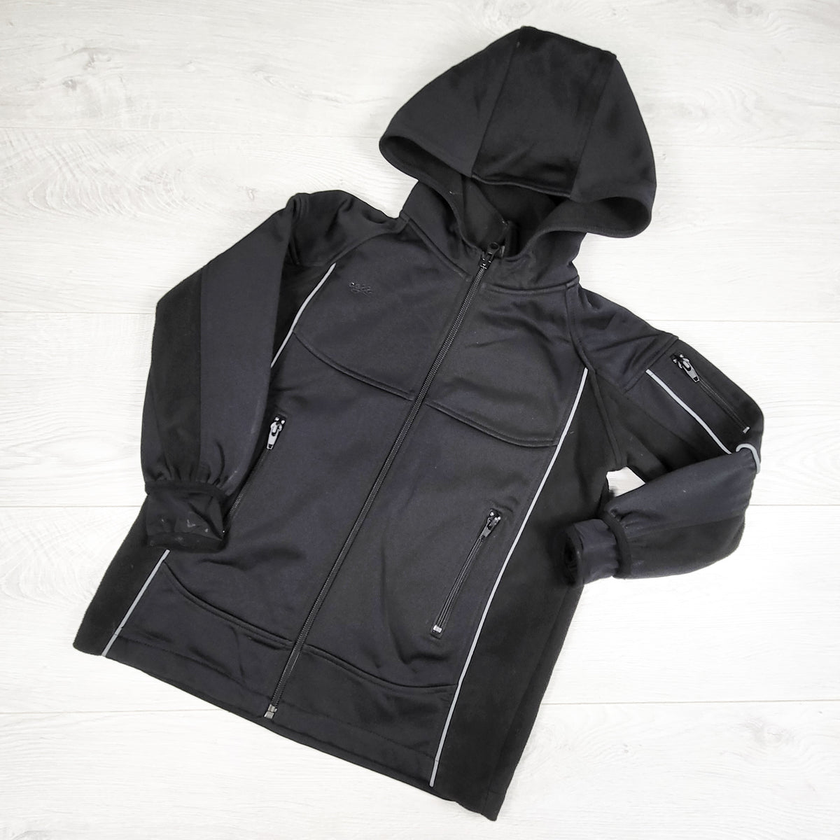 Agoo black fleece lined soft shell rain jacket. Size 4/5T