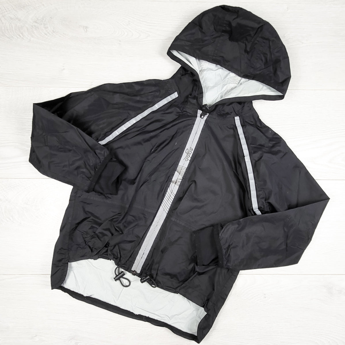 Agoo Black High-Visibility Lightweight Windbreaker Rain Jacket. Size 4/5T