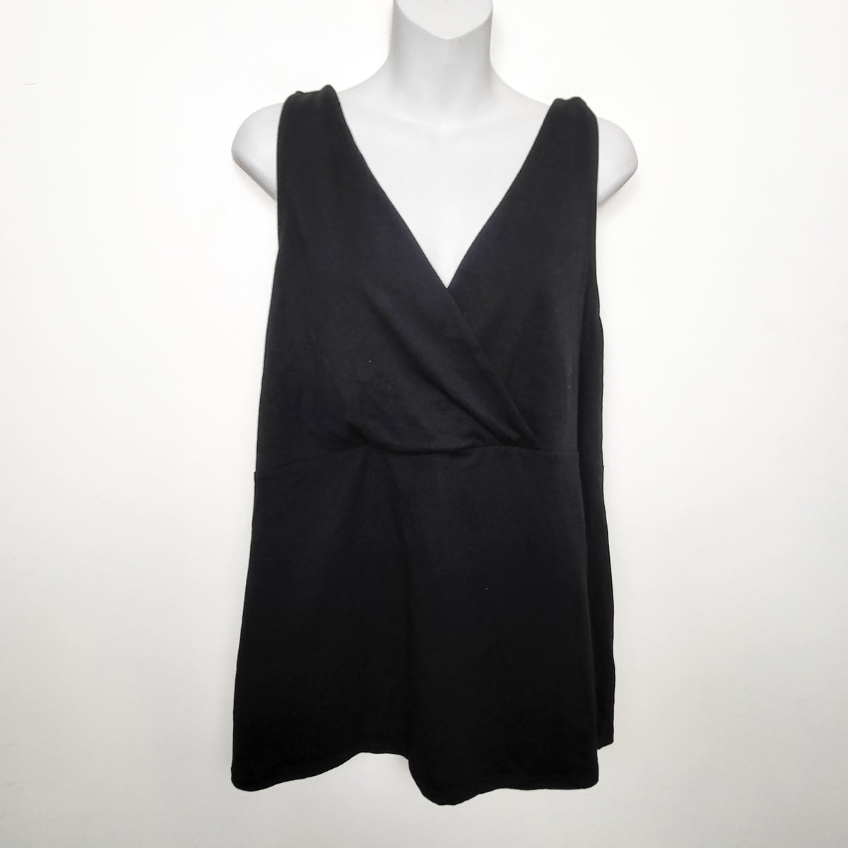 Thyme Maternity Black Sleeveless Crossover Nursing Tank Top. Size XXL