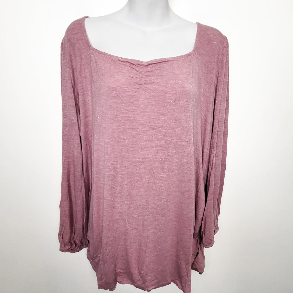 Old Navy pink slub knit maternity top with sparkles. Size XXL