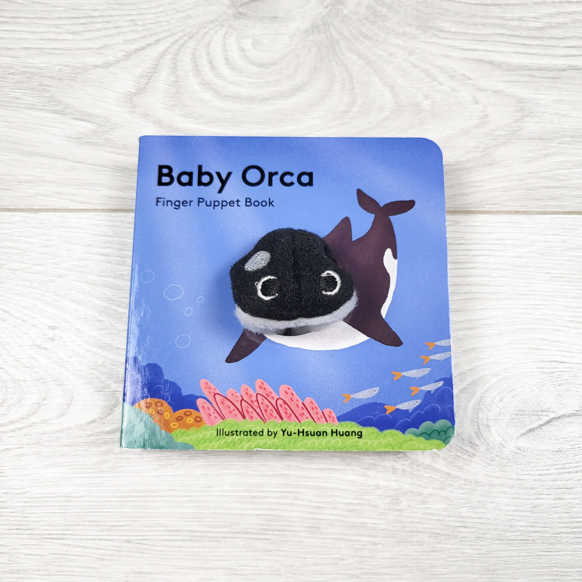 Baby Orca. Finger puppet board book