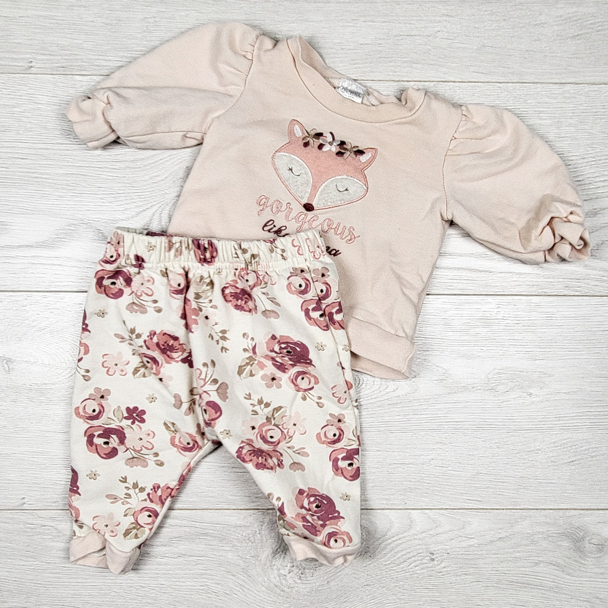 Kyle and Deena pink and beige 2pc sweatsuit with fox. Size 3-6 months