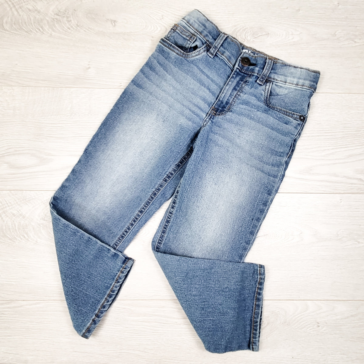 Oshkosh classic cut jeans. Size 5T