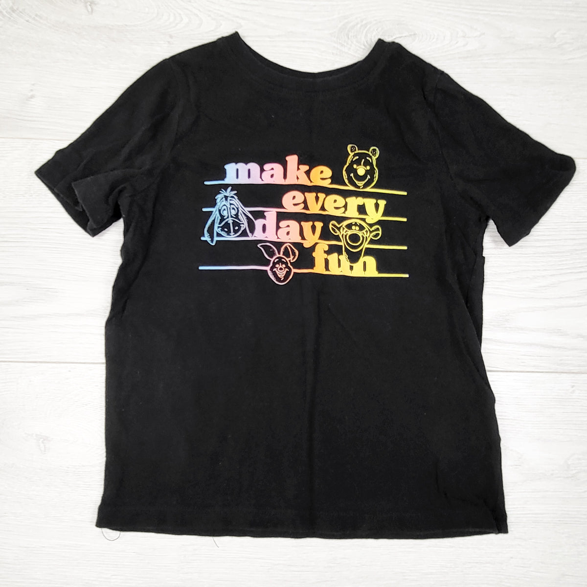 Old Navy black "Make Every Day Fun" Winnie the Pooh t-shirt. Size 5T
