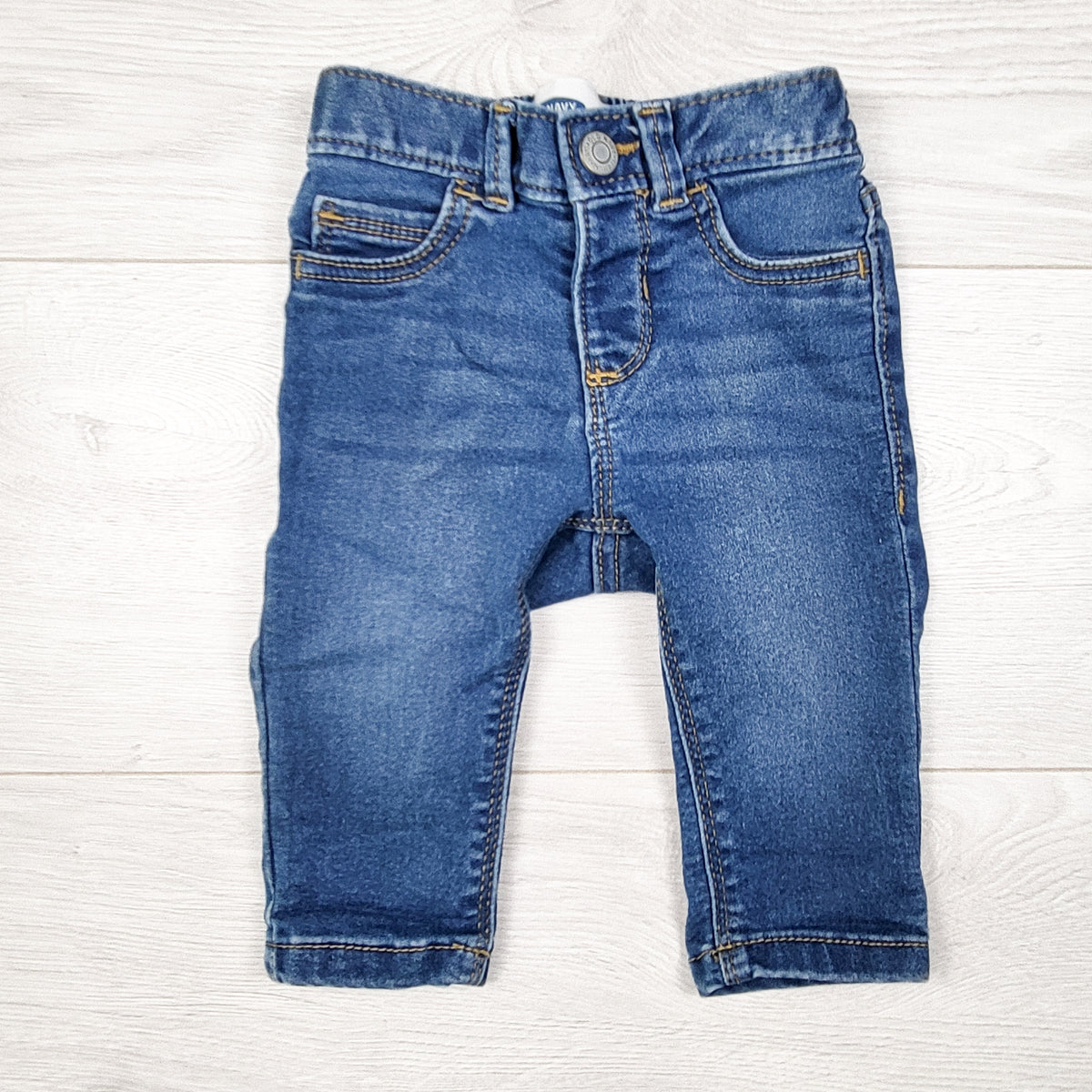 Old Navy Boyfriend fit jeans. Size 3-6 months