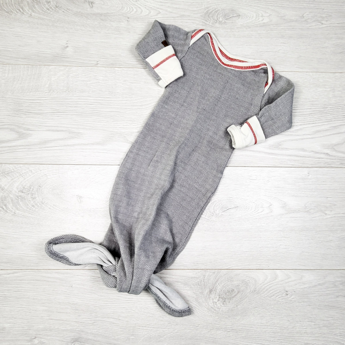 Juddlies grey herringbone patterned organic cotton sleep gown. Size 0-3 months