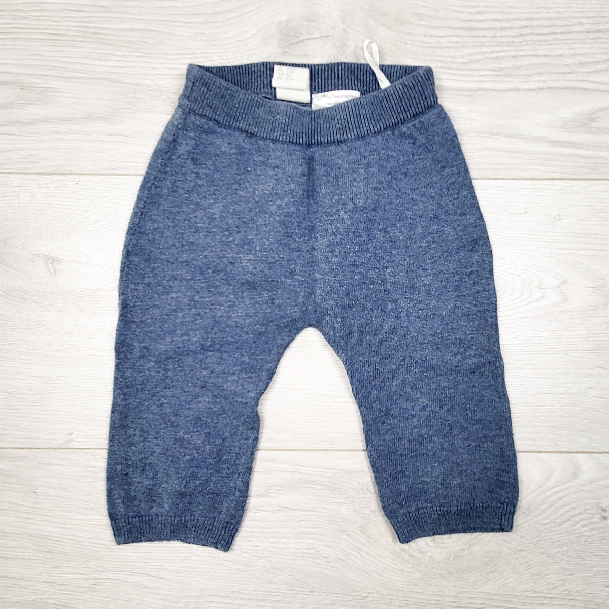 H and M blue knit organic cotton sweater pants. Size 3 months