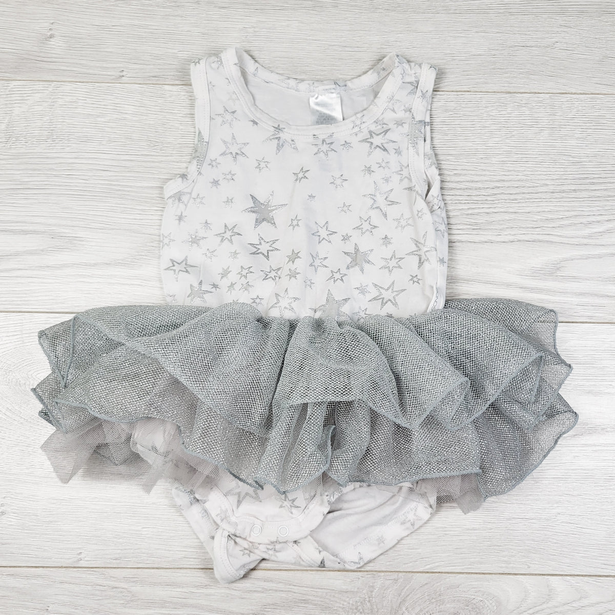 Bonds white and silver tutu bodysuit with stars. Size 12-18 months