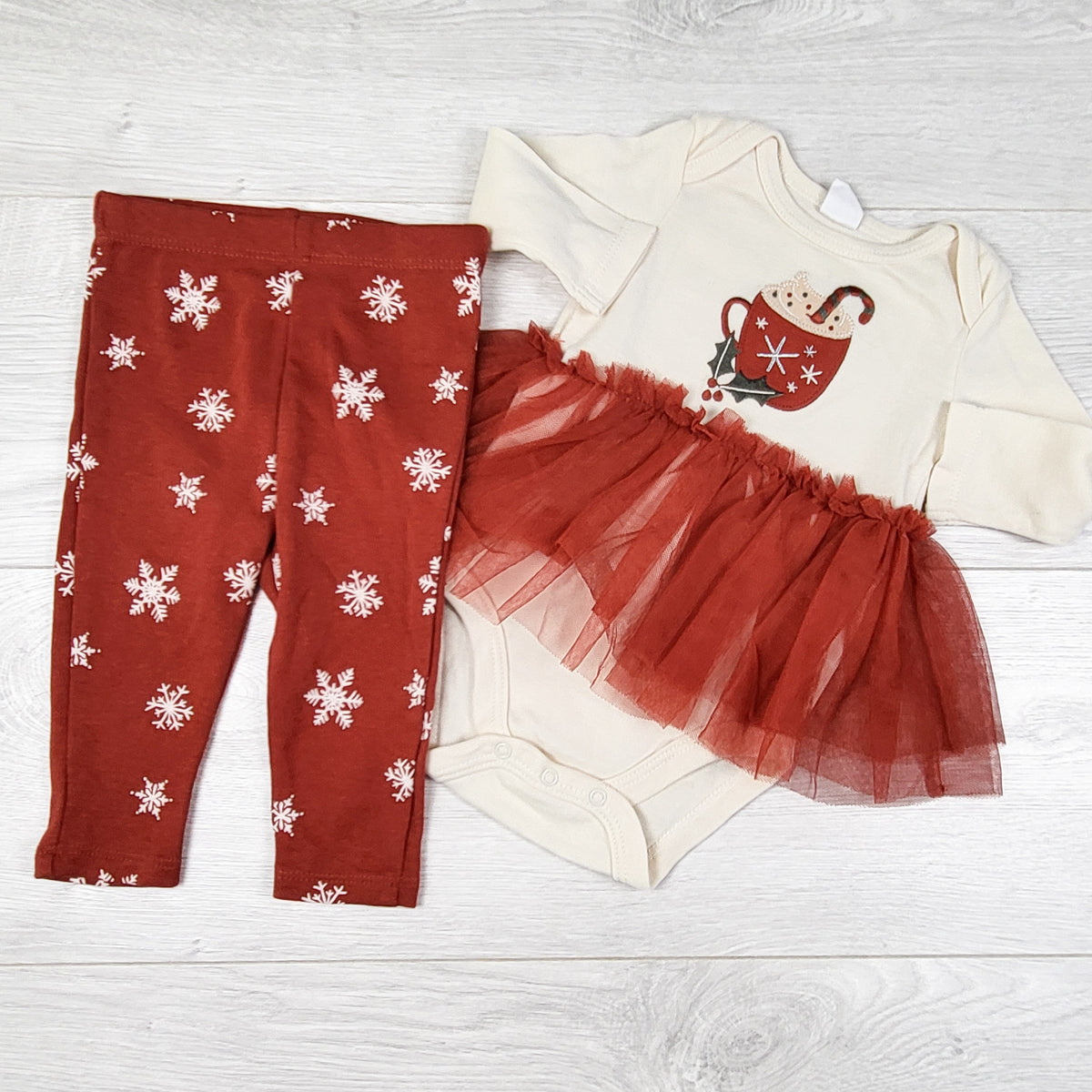 PL Baby 2pc bodysuit set with hot chocolate. Size 6 months