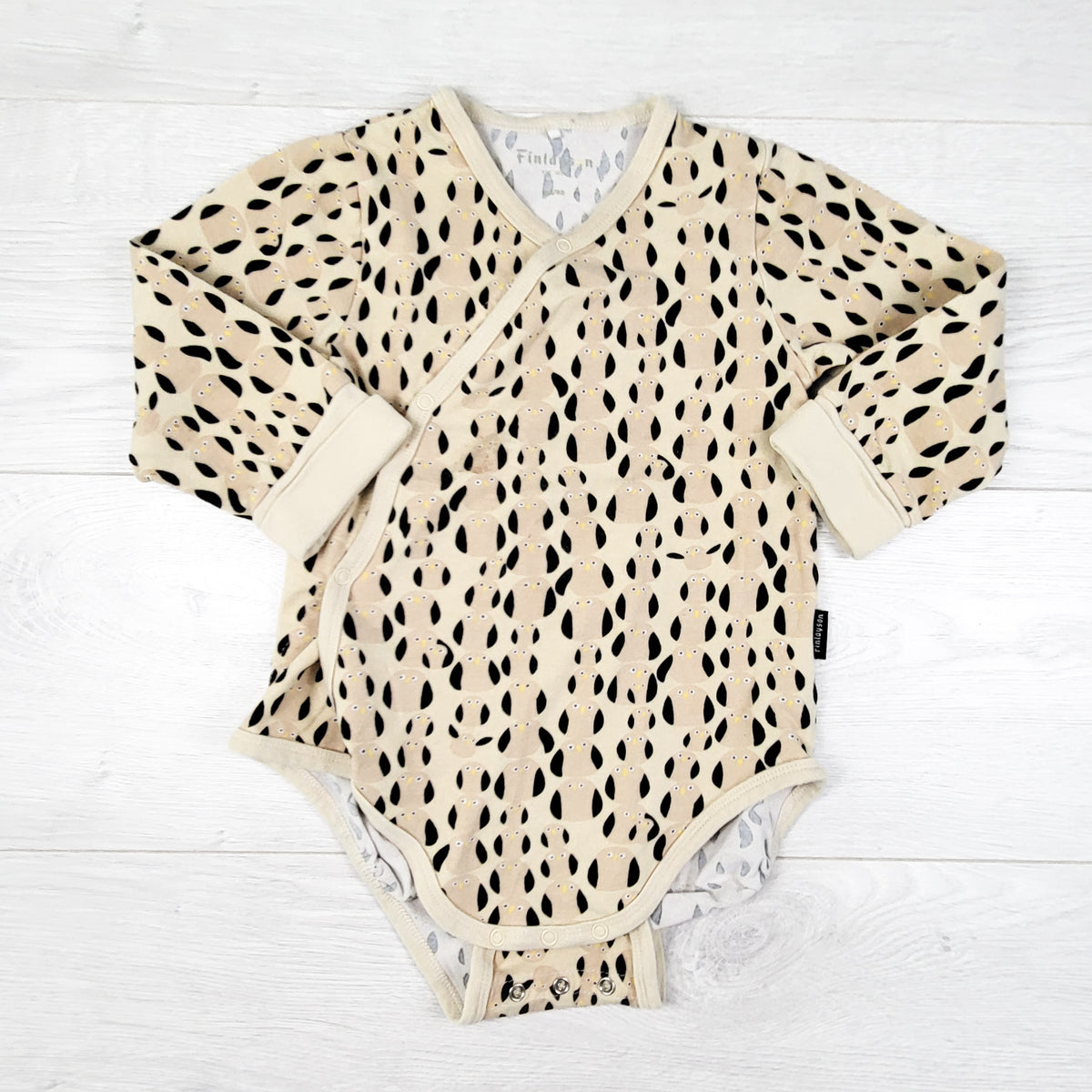 Finlayson Norpat Organic Cotton Wrap Bodysuit. Size 18-24 months