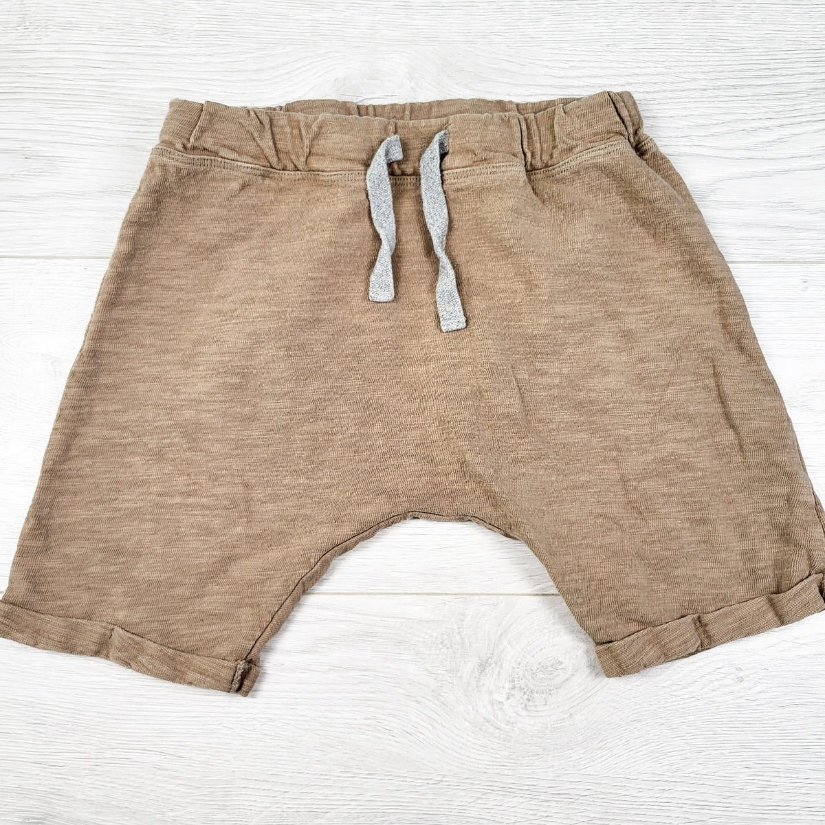 Mini Mioche slouchy organic cotton  harem shorts. Size 5/6