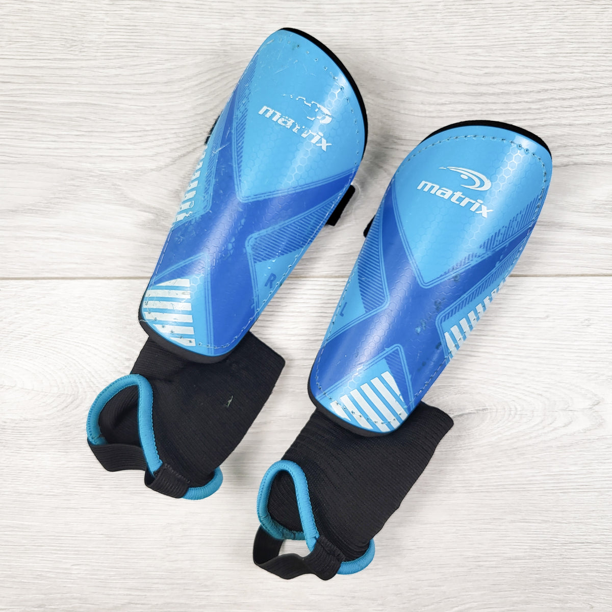 Matrix Soccer Shin Guards. Size small (4 to 8 years)
