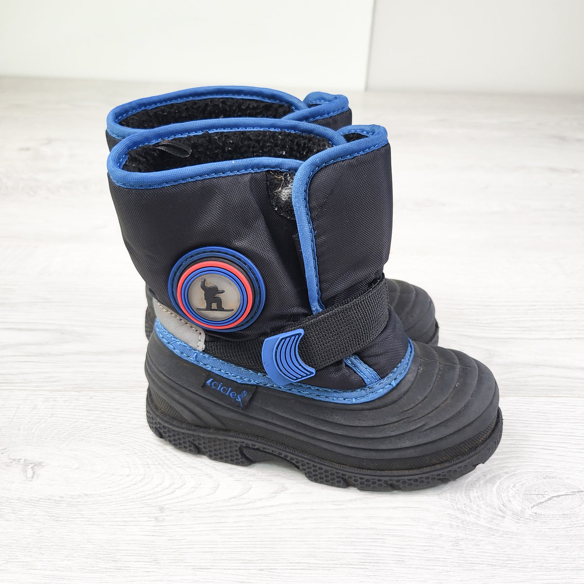 Icicles Snow Boots. Size 10 - no longer light up