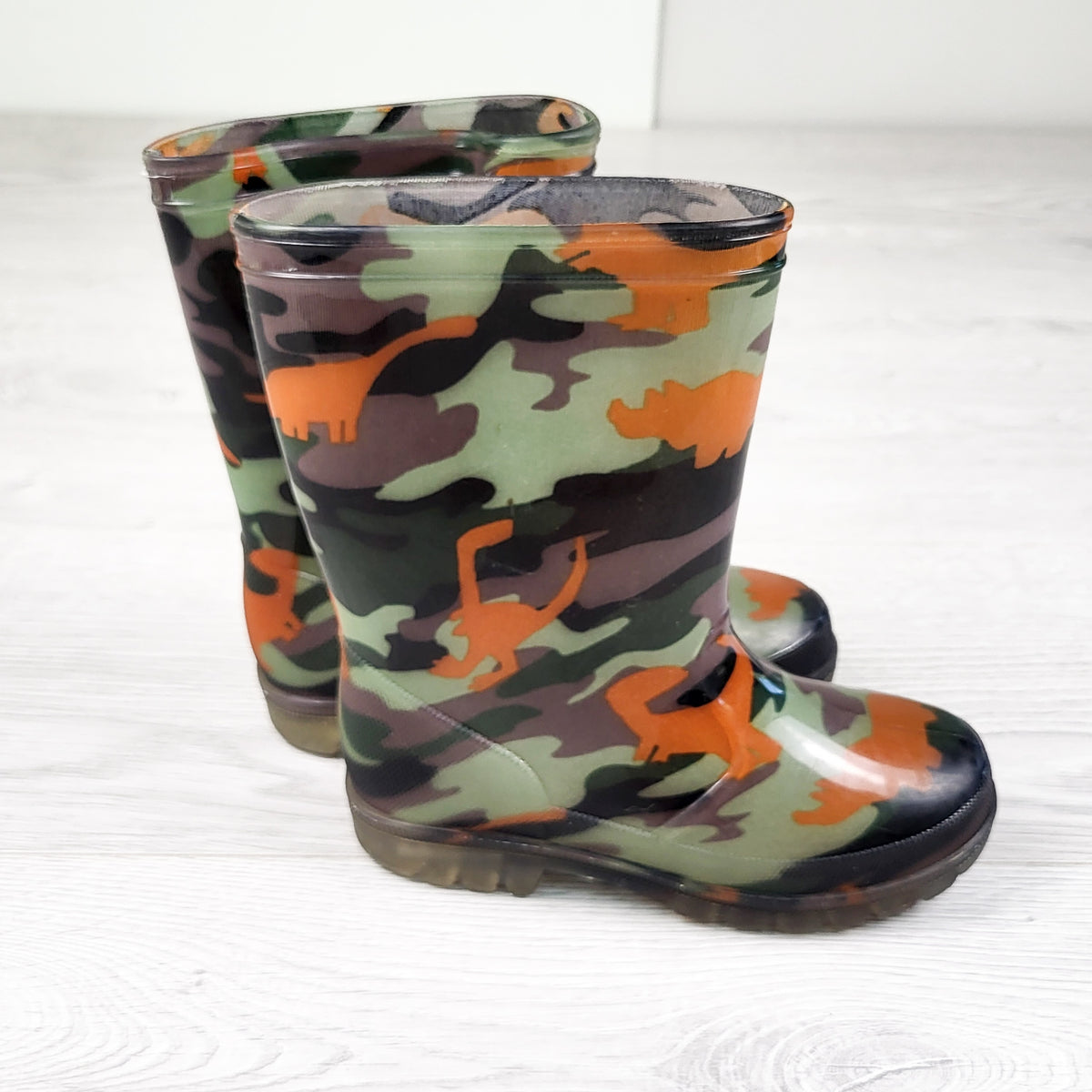 Mountain Warehouse camouflage rain boots. Size 10