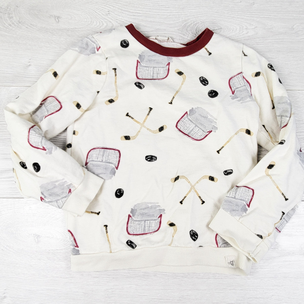 Burt's Bee's hockey themed sweatshirt. Size 4T