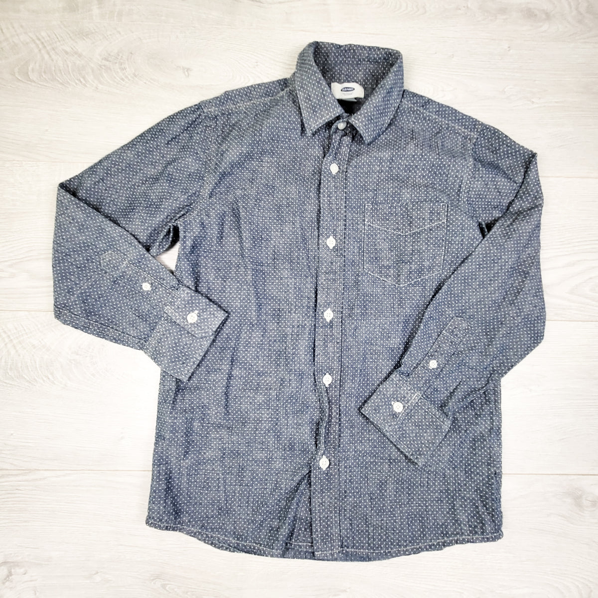 Old Navy distressed polka dot chambray button down shirt. Size 8