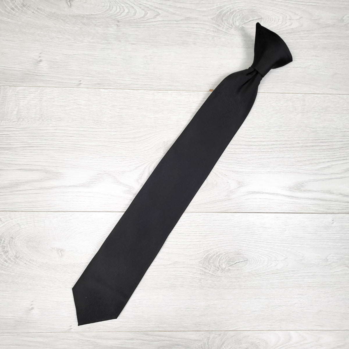 George black clip-on tie (for big kids)