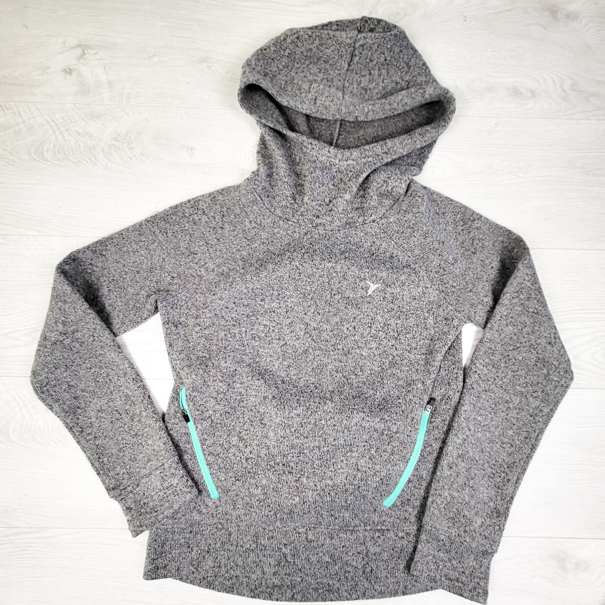 Old Navy grey knit pullover hoodie. Size 10/12