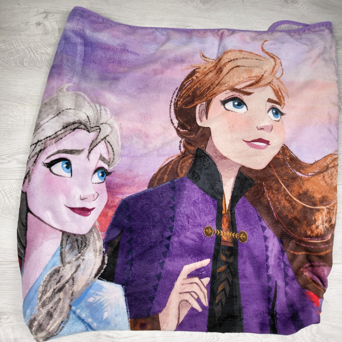 Frozen plush throw blanket