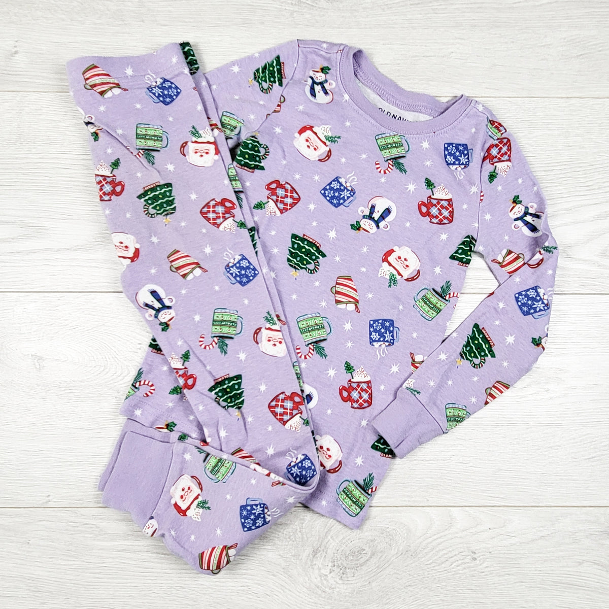 Old Navy purple 2pc Christmas themed PJs. Size 5T