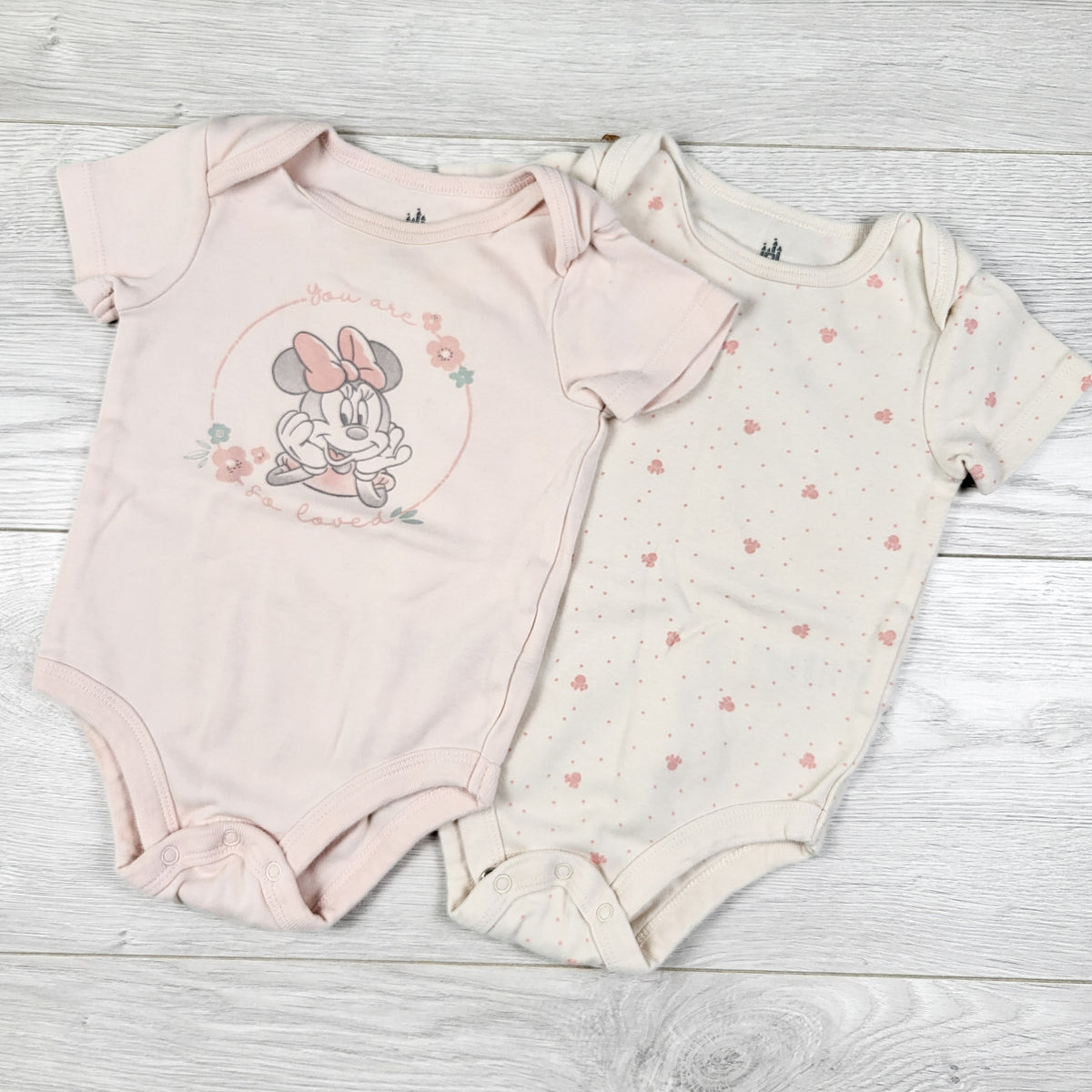 Disney Baby 2pc Minnie Mouse bodysuit set. Size 6-12 months