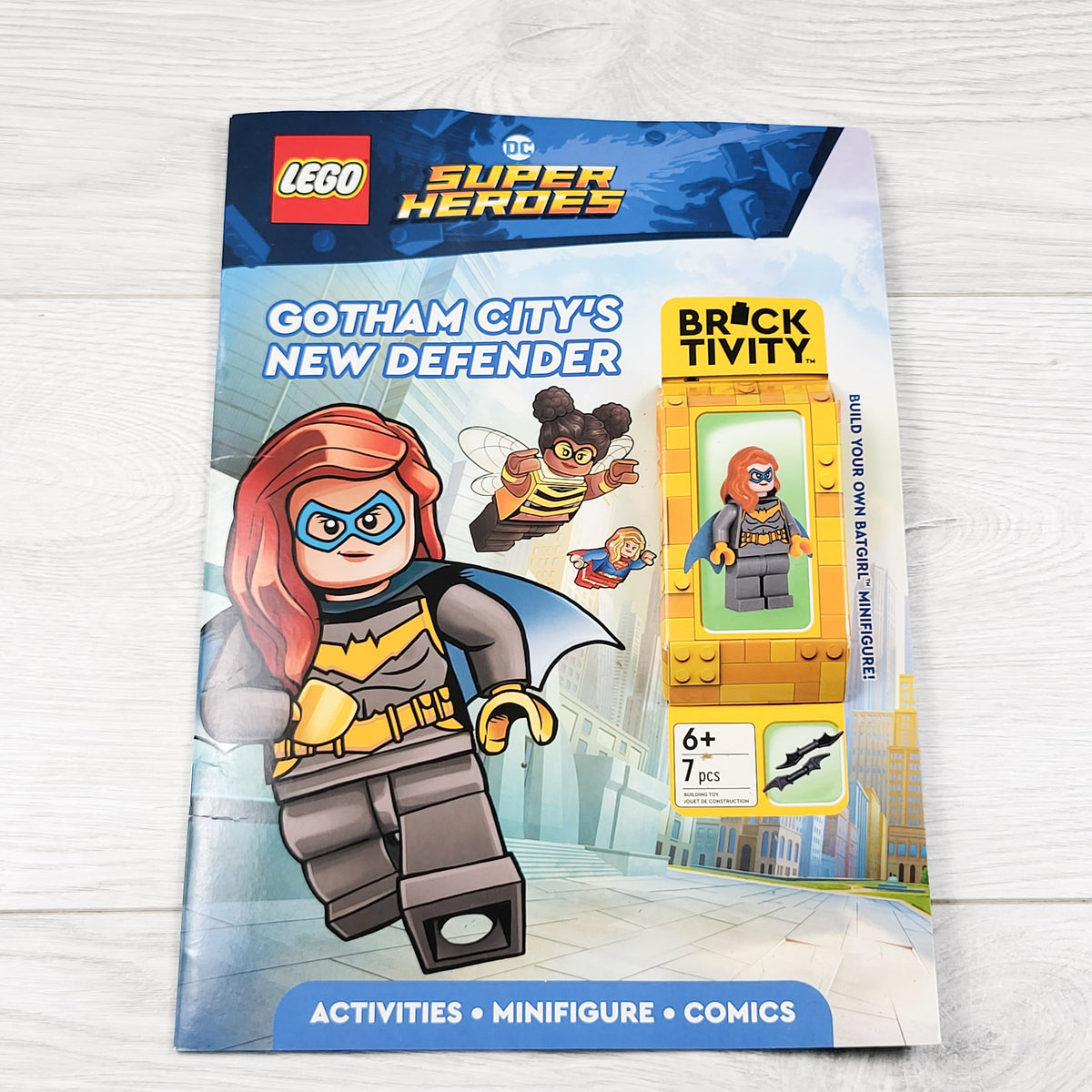 NEW - LEGO DC Super Heroes "Gotham City's New Defender" Activity Book with Minifigure