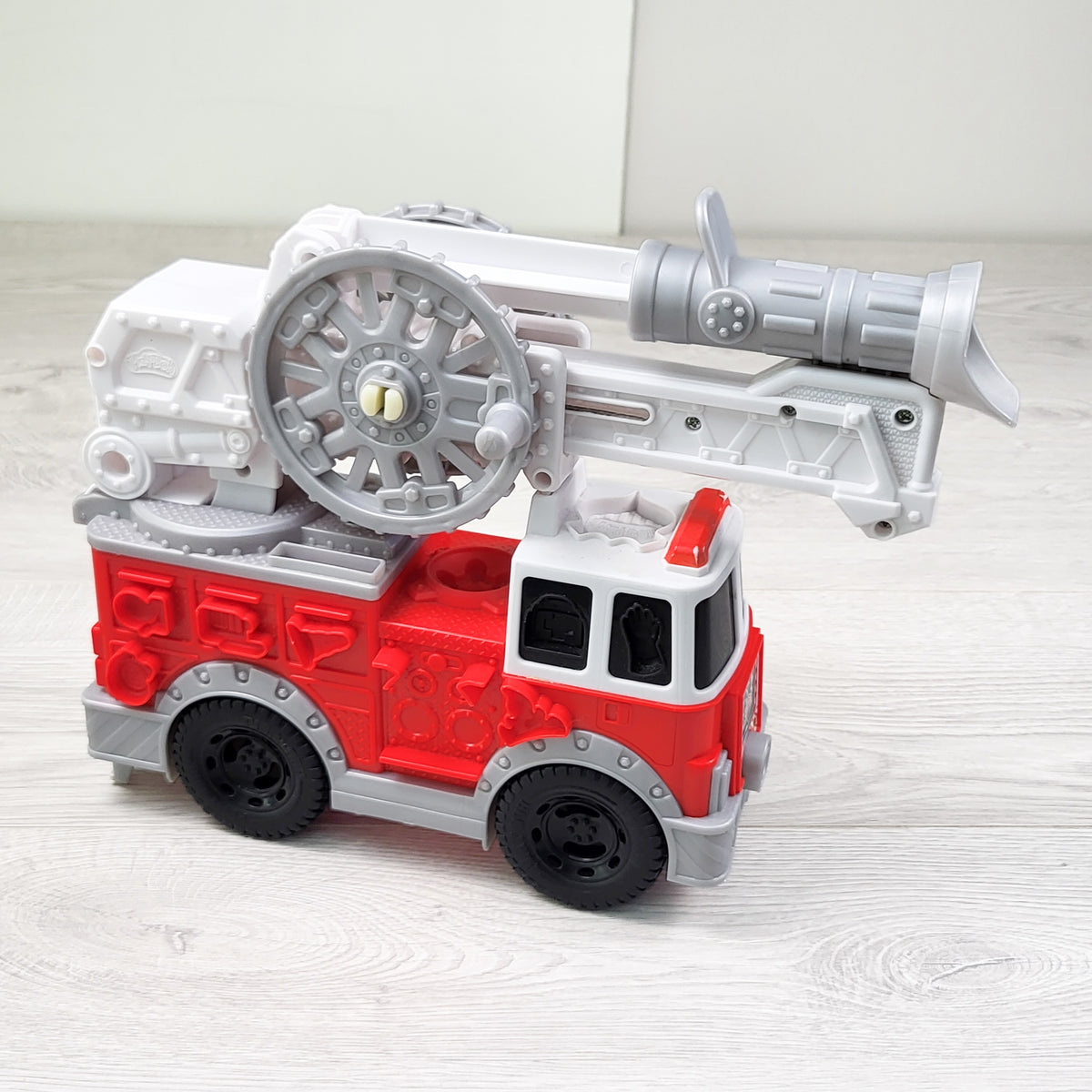 Play-Doh Fire Truck Playset (sorry, no shipping)